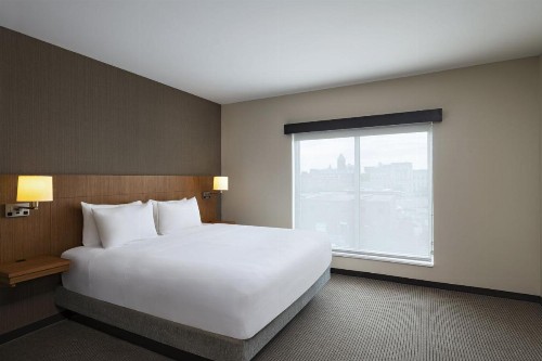 Hyatt Place Greensboro Downtown - image 25