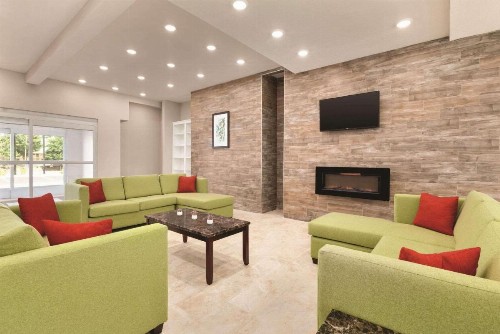 Country Inn & Suites by Radisson Greensboro NC - image 3