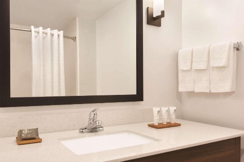 Country Inn & Suites by Radisson Greensboro NC - image 33