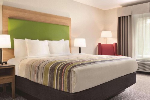 Country Inn & Suites by Radisson Greensboro NC - image 7