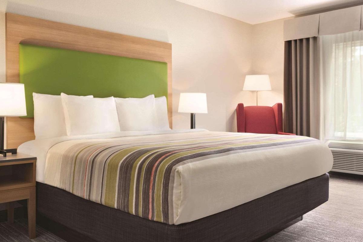 Country Inn & Suites by Radisson Greensboro NC - image 7