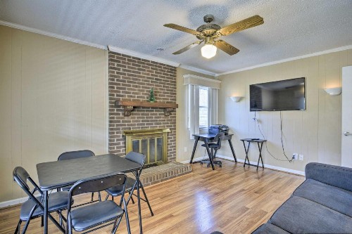 Family Friendly Greensboro Home Pets Welcome - image 6