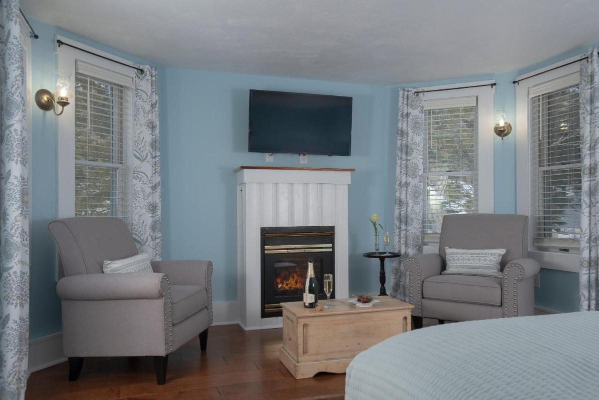 Lodge at Moosehead Lake - image 3
