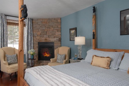 Lodge at Moosehead Lake - image 7