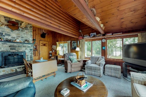 Lakeside Legacy - image 7