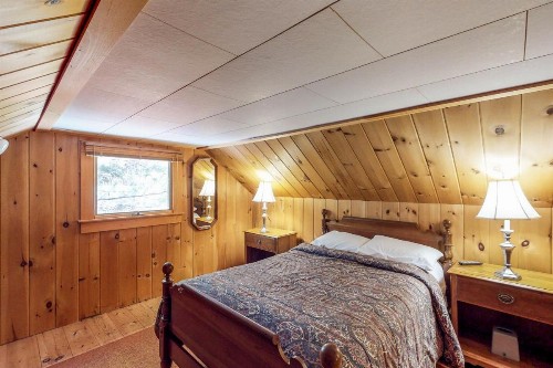 Breakwater Lodge - image 12