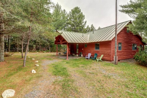 Breakwater Lodge - image 5