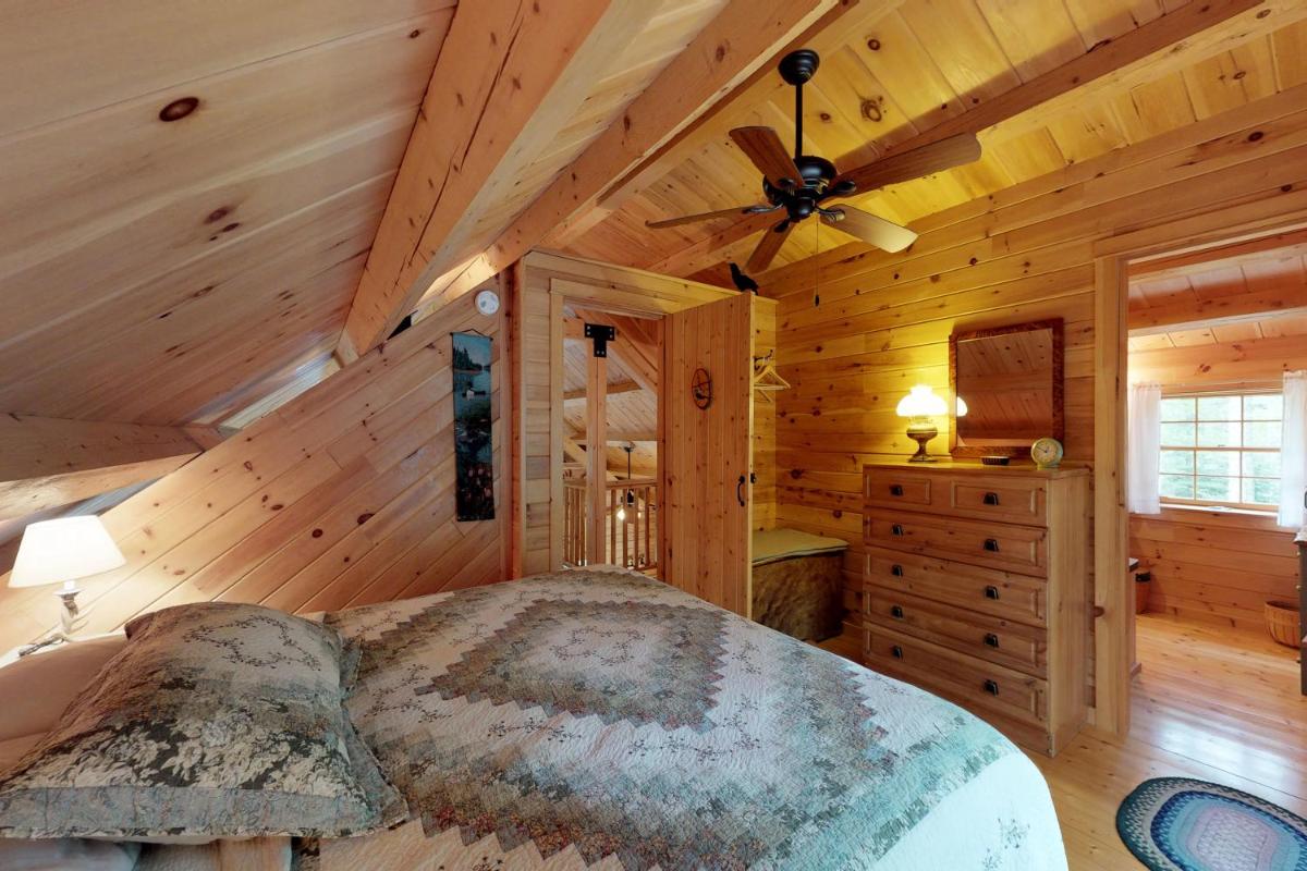 Bobcat Cabin - image 6