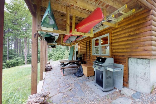 Bobcat Cabin - image 8