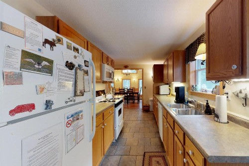 Beaver Cove Cabin - image 6