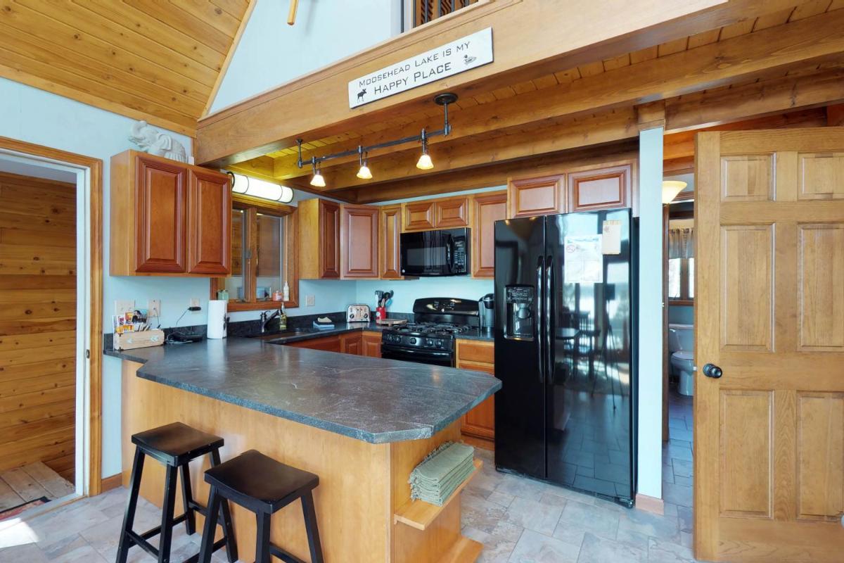 Lakeside Chalet - image 6