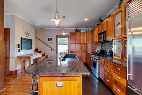 East Cove - image 10