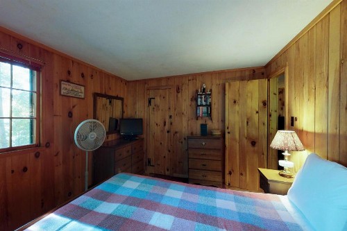 Traditional Maine Cabin - image 6