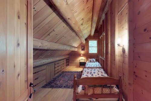 Charloon Cabin - image 12