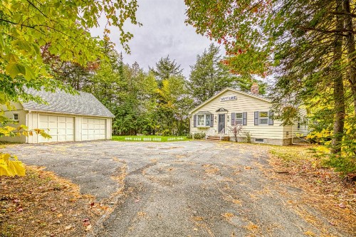 White Lobster Cottage - image 11