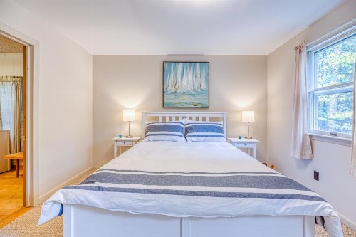 White Lobster Cottage - image 12