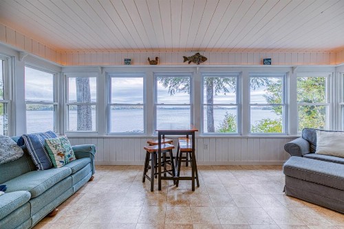 White Lobster Cottage - image 7