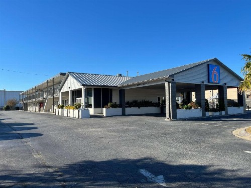 Uptown greenville hotel - image 16