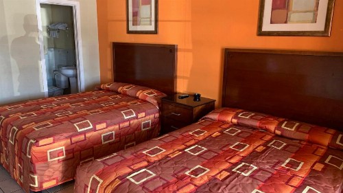 Budget Inn Greenville - image 13