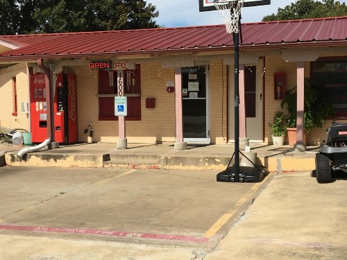 Budget Inn Greenville - image 20