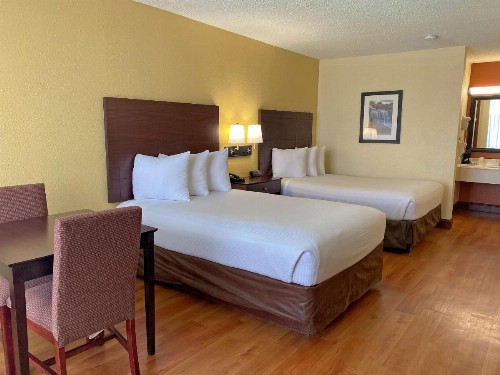 Best Western Greenville Airport - image 13