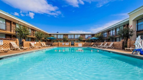 Best Western Greenville Airport - image 5