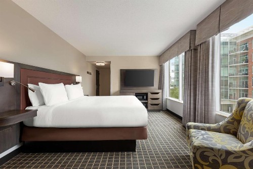 Hampton Inn & Suites Greenville-Downtown-Riverplace - image 24