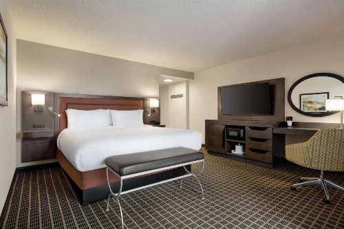 Hampton Inn & Suites Greenville-Downtown-Riverplace - image 30