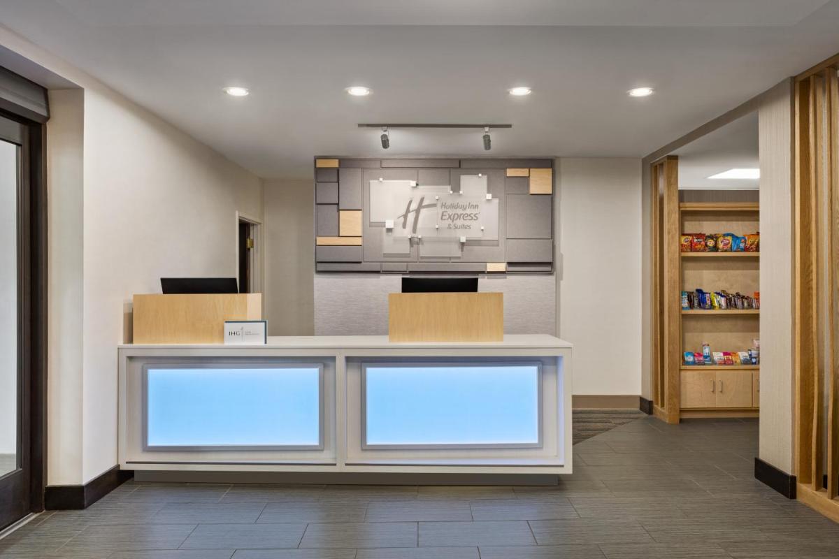 Holiday Inn Express Hotel & Suites Greenville-Downtown an IHG Hotel - image 4