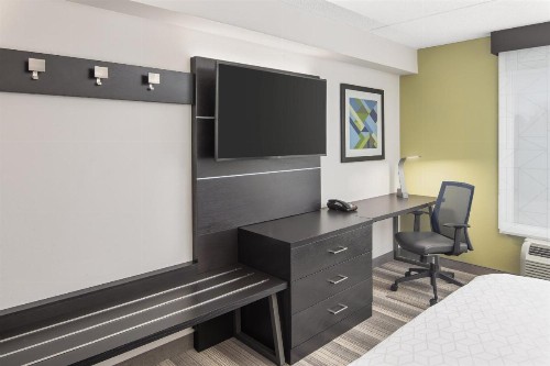 Holiday Inn Express Hotel & Suites Greenville-I-85 & Woodruff Road an IHG Hotel - image 40