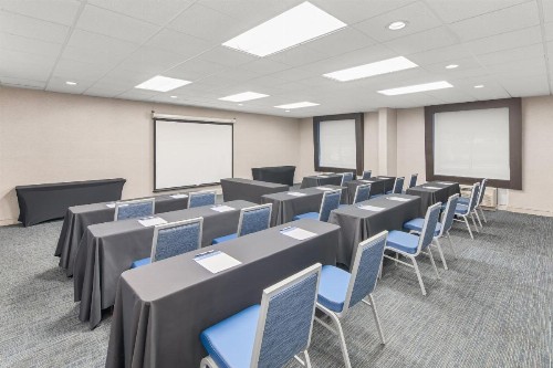 Holiday Inn Express Hotel & Suites Greenville-I-85 & Woodruff Road an IHG Hotel - image 46