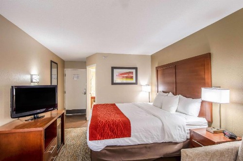 Comfort Inn Greenville - Haywood Mall - image 23