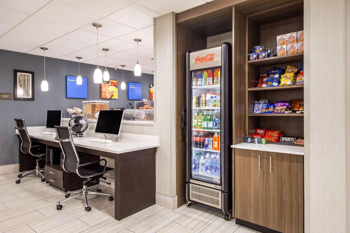 Comfort Inn Greenville - Haywood Mall - image 7