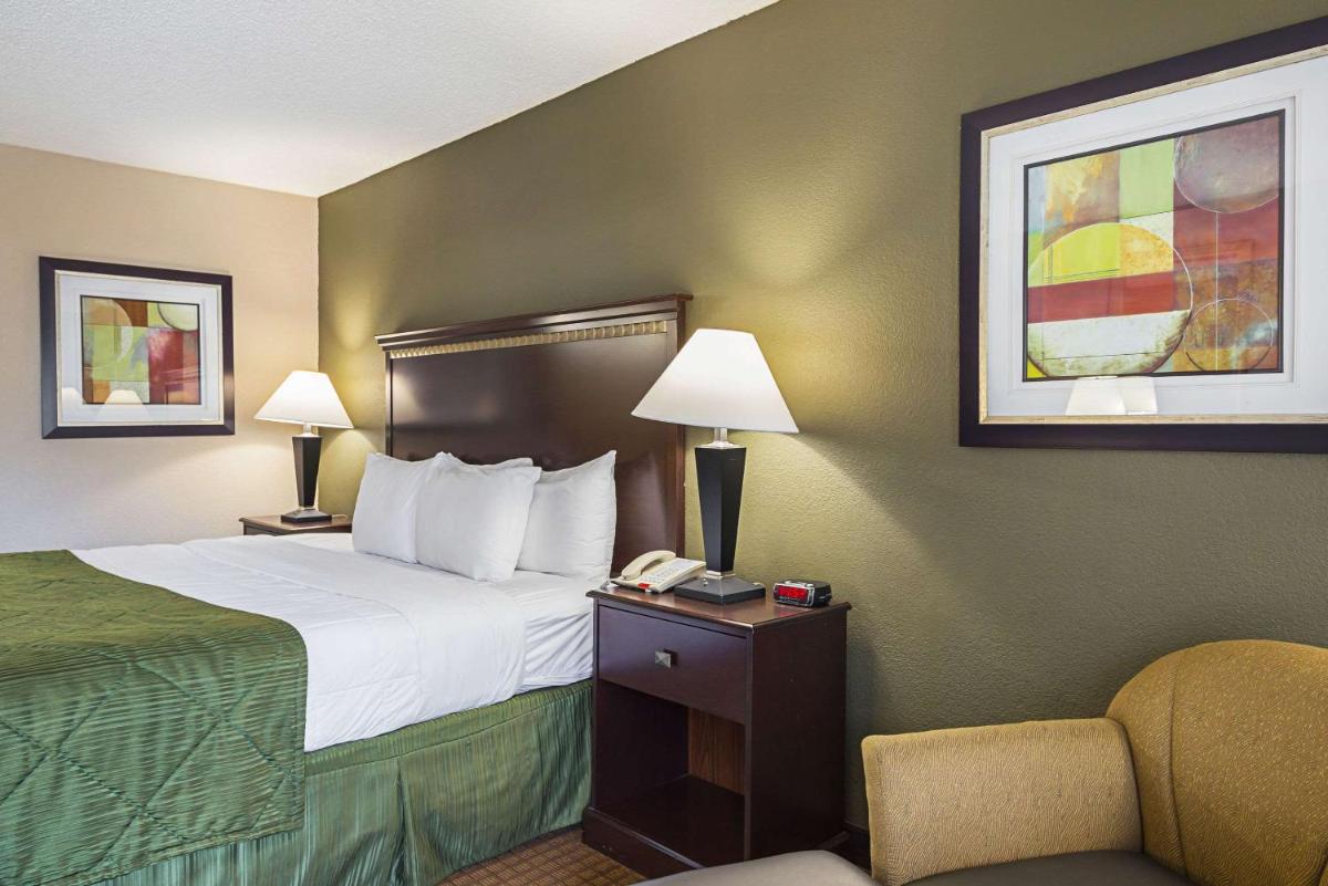 Quality Inn & Suites Greenville - Haywood Mall - image 4