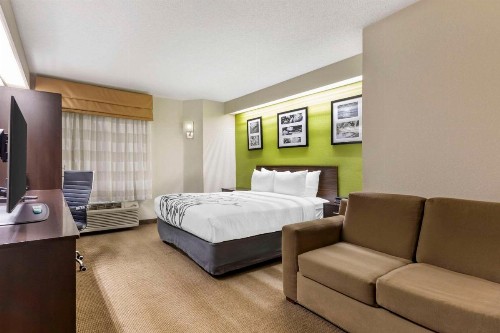 Sleep Inn at Greenville Convention Center - image 4