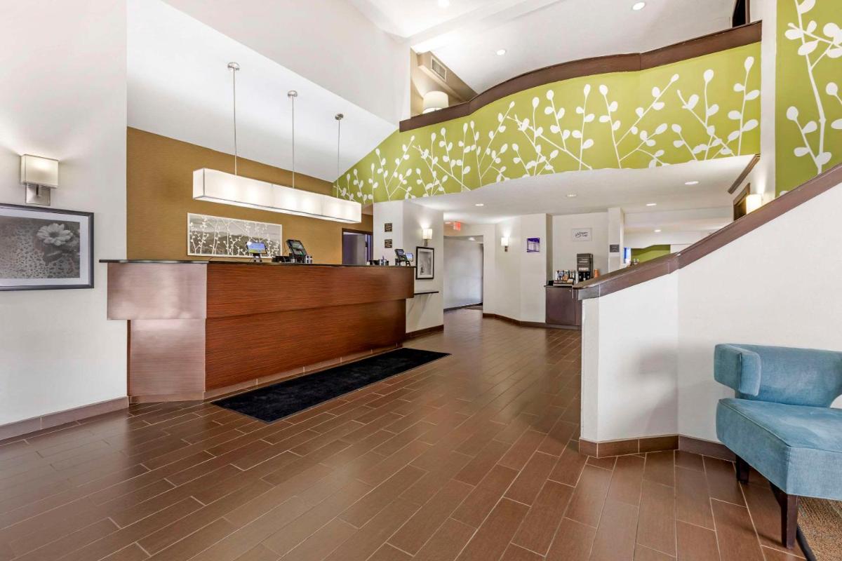 Sleep Inn at Greenville Convention Center - image 5