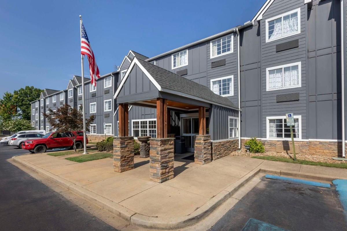 Econo Lodge Inn and Suites Greenville - main image