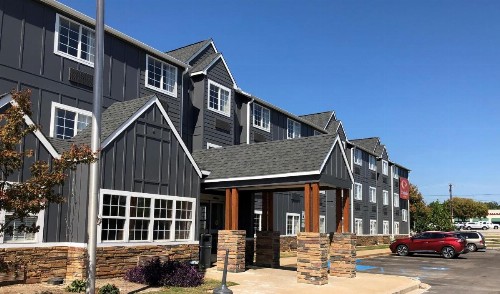 Econo Lodge Inn and Suites Greenville - image 39