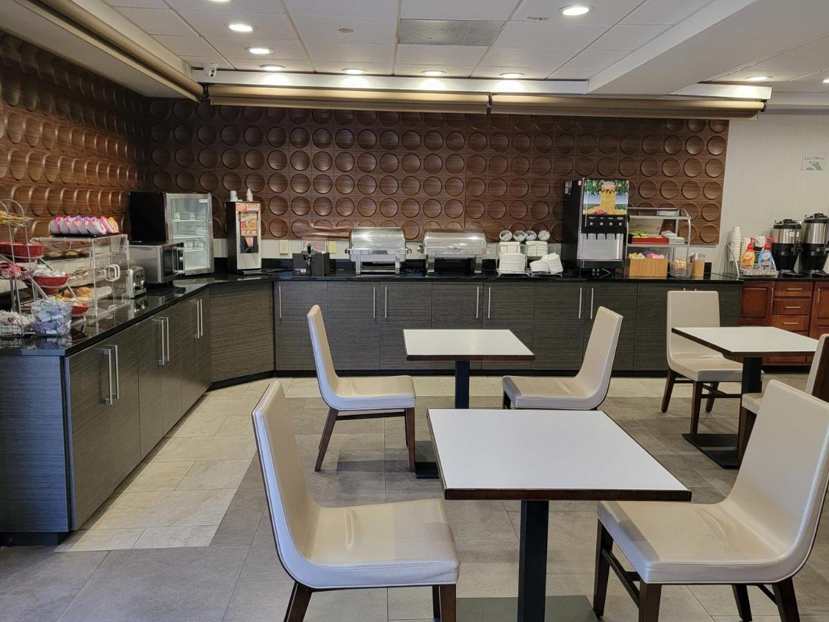 Wingate by Wyndham Greenville Airport - image 3