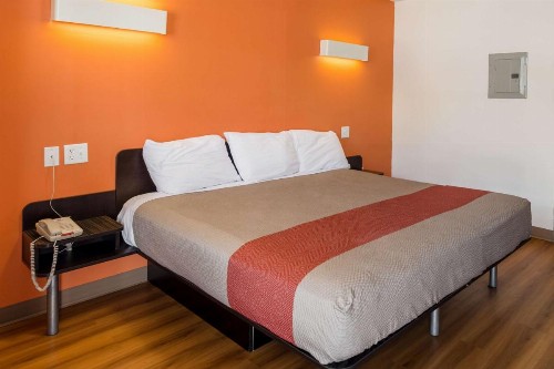 Motel 6-Greenville SC - image 12
