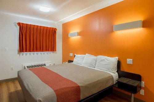 Motel 6-Greenville SC - image 13