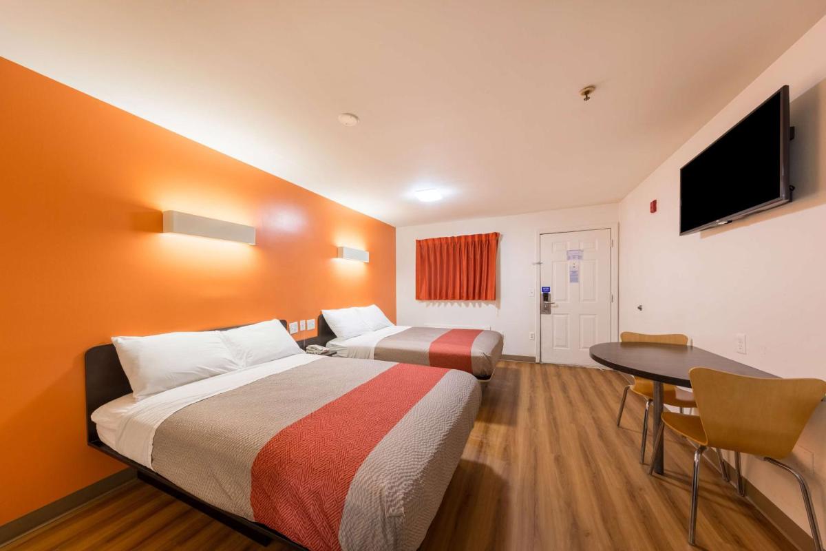 Motel 6-Greenville SC - image 7
