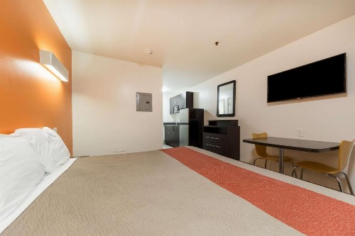 Motel 6-Greenville SC - image 9
