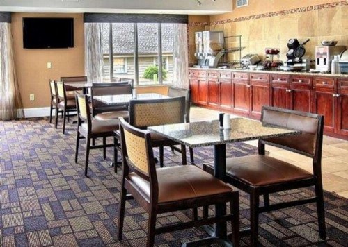 Quality Inn & Suites Greenville - image 3