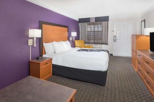Baymont by Wyndham Greenville Woodruff Rd - image 10