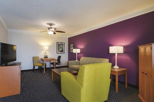 Baymont by Wyndham Greenville Woodruff Rd - image 13