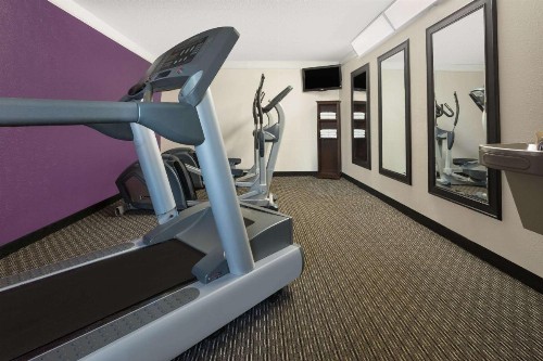 Baymont by Wyndham Greenville Woodruff Rd - image 22