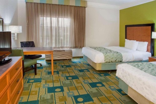 La Quinta by Wyndham Greenville Haywood - image 22