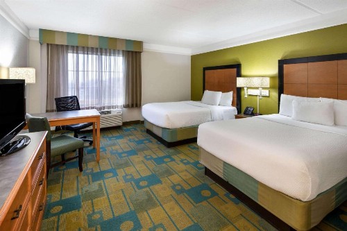 La Quinta by Wyndham Greenville Haywood - image 41
