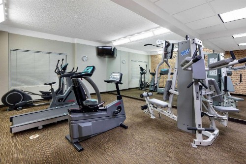 La Quinta by Wyndham Greenville Haywood - image 49